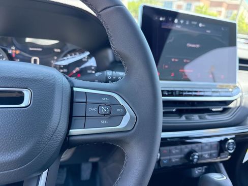 New 2026 Jeep Compass Latitude AWD/4WD image 14