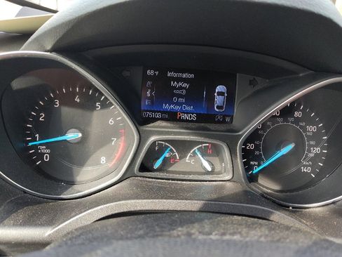 Used 2019 Ford Escape SE image 23