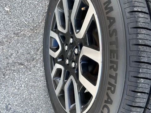 Used 2023 Ford Maverick Lariat FWD image 21
