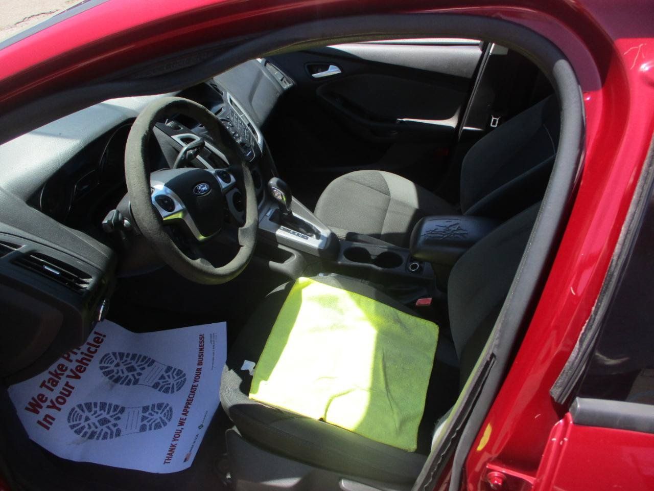 Used 2013 Ford Focus SE FWD image 10