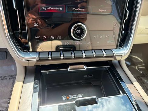 New 2026 GMC Yukon XL Denali w/ Denali Reserve Package AWD/4WD image 25