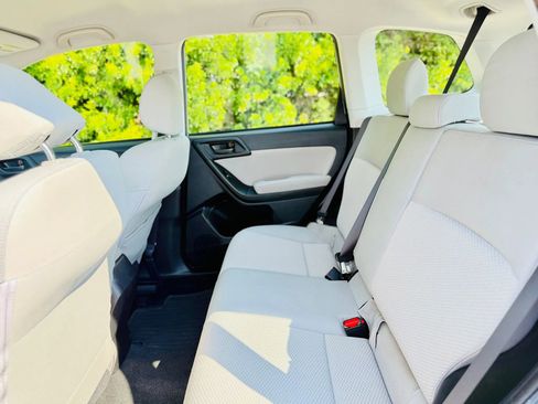 Used 2015 Subaru Forester 2.5i w/ Alloy Wheel Package image 5