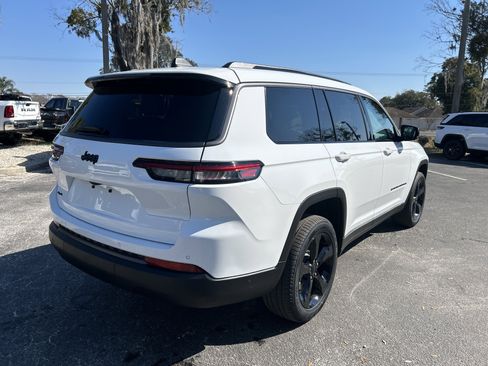 New 2026 Jeep Grand Cherokee L Limited image 9