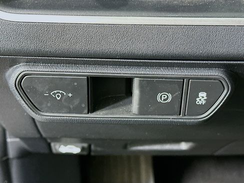 Used 2025 Kia K4 LXS image 17