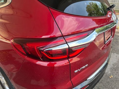 Used 2018 Buick Enclave Essence w/ Trailering Package AWD/4WD image 35
