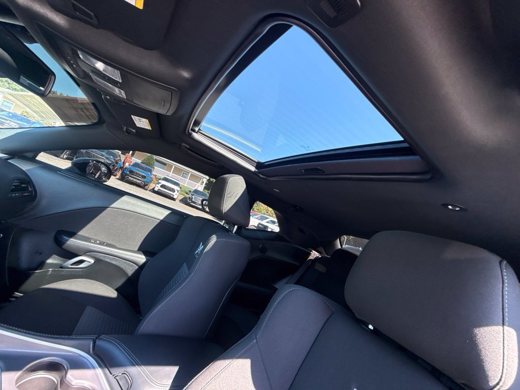 Used 2022 Dodge Challenger R/T Scat Pack w/ Dynamics Package RWD image 10