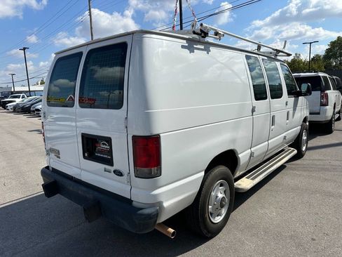 Used 2014 Ford E-250 and Econoline 250 w/ Power Group image 4