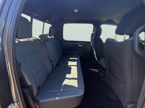 Used 2022 RAM 1500 Big Horn AWD/4WD image 18