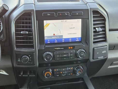 Used 2020 Ford F250 XLT w/ Tremor Off-Road Package AWD/4WD image 16