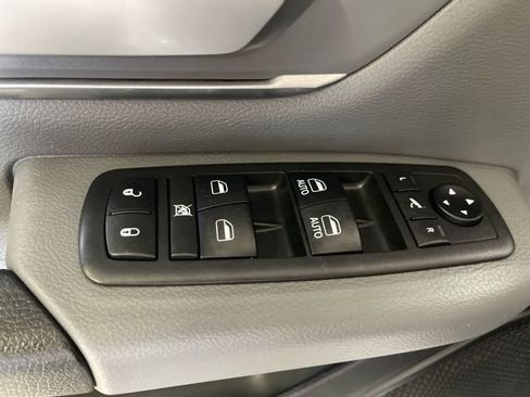 Used 2019 RAM 1500 Big Horn AWD/4WD image 13