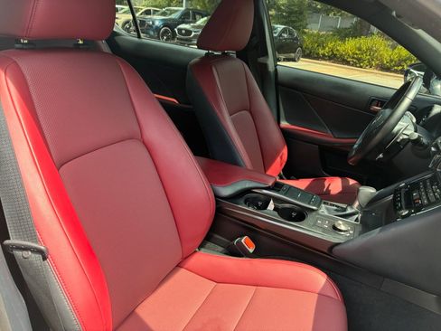 Used 2024 Lexus IS 350 F Sport RWD image 32