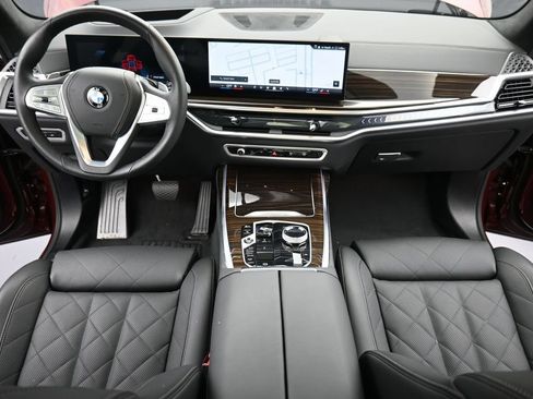 Used 2026 BMW X7 xDrive40i AWD/4WD image 13
