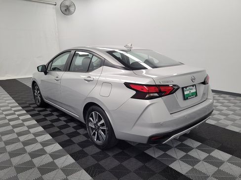 Used 2025 Nissan Versa SV FWD image 5