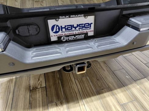 Used 2023 Toyota Tundra Limited image 33