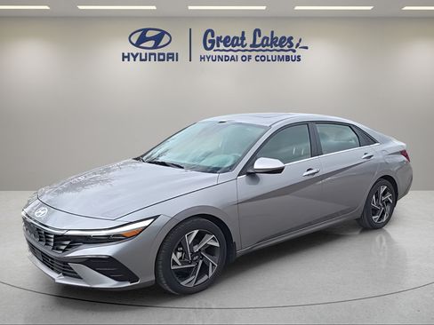 Used 2024 Hyundai Elantra SEL w/ Convenience Package FWD image 1