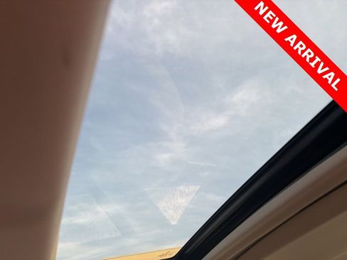 Used 2017 Honda Civic Touring image 11