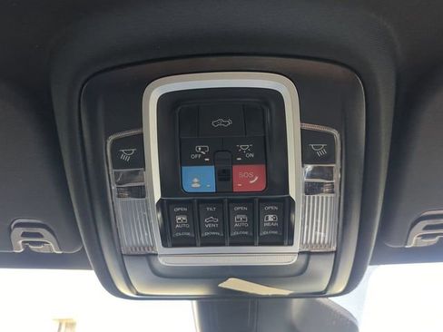 New 2026 RAM 1500 4x4 Crew Cab image 24