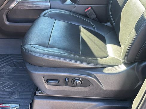 Used 2019 Chevrolet Silverado 1500 LTZ w/ LTZ Plus Package image 25