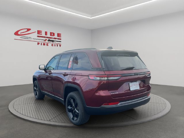 New 2026 Jeep Grand Cherokee Limited w/ Limited Altitude Package AWD/4WD image 6