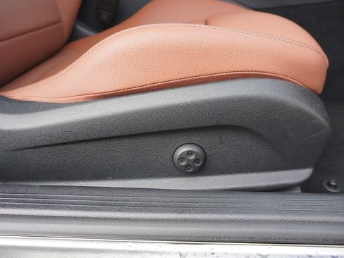 Used 2023 Mercedes-Benz C 300 4MATIC Coupe image 36