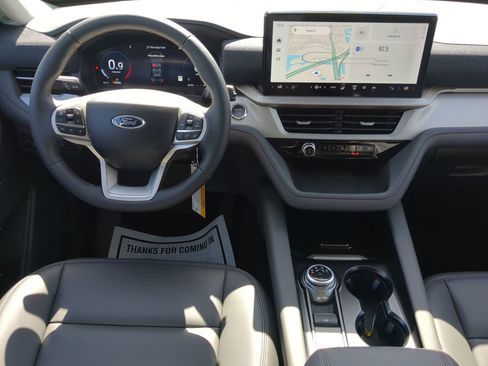 New 2025 Ford Explorer Active w/ Active Comfort Package image 47
