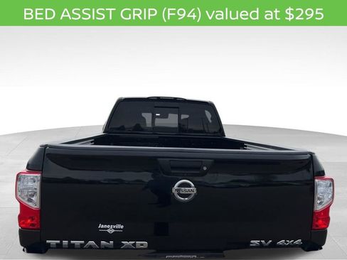 Used 2021 Nissan Titan SV w/ SV Convenience Package AWD/4WD image 7