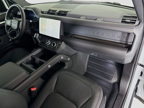 New 2026 Land Rover Defender 110 X-Dynamic SE AWD/4WD image 19