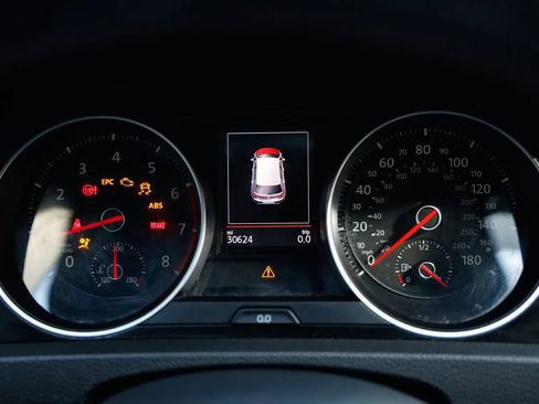 Used 2017 Volkswagen GTI Sport image 21