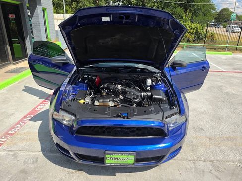 Used 2013 Ford Mustang Coupe RWD image 45