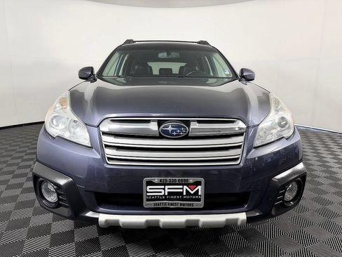 Used 2014 Subaru Outback 2.5i Limited w/ Moonroof Package AWD/4WD image 4