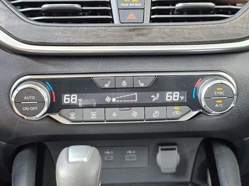 New 2025 Nissan Altima 2.5 SL image 19