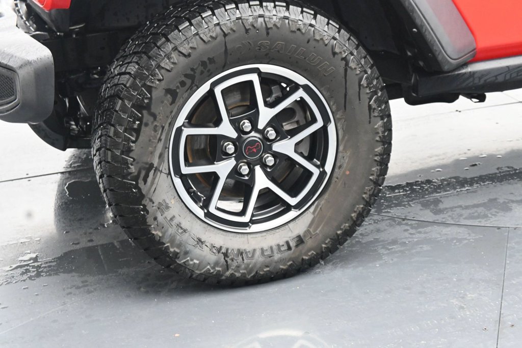 Used 2024 Jeep Wrangler Unlimited Rubicon AWD/4WD image 12