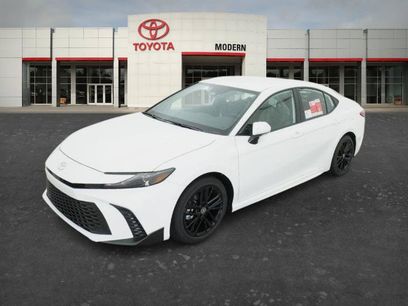 New 2026 Toyota Camry SE w/ Convenience Package