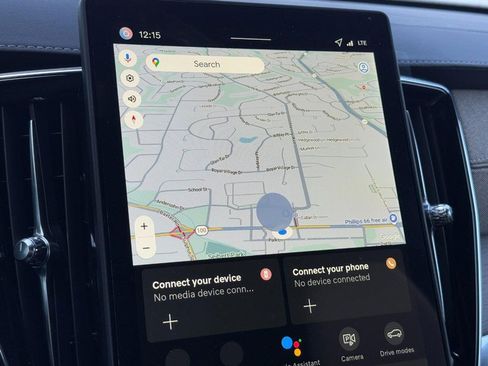 New 2026 Volvo XC90 T8 Plus w/ Protection Package Premier image 14