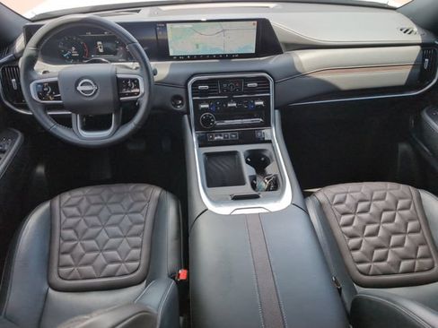 Used 2025 Nissan Armada Platinum RWD image 28