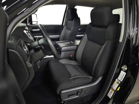 Used 2015 Toyota Tundra SR5 image 16