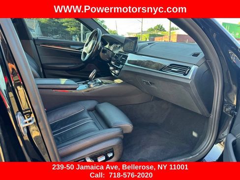 Used 2019 BMW 540i xDrive w/ M Sport Package AWD/4WD image 28