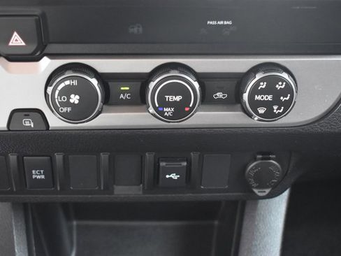 Used 2023 Toyota Tacoma SR5 RWD image 23