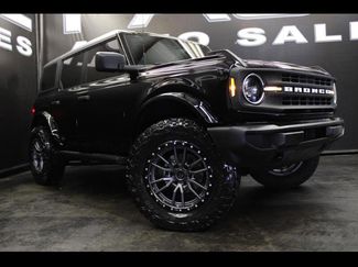 Used 2025 Ford Bronco 4-Door image 1