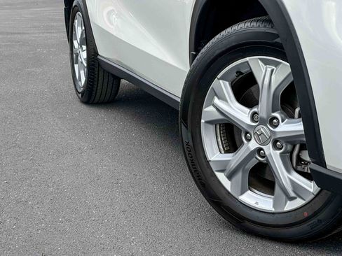 Used 2025 Honda HR-V LX image 3