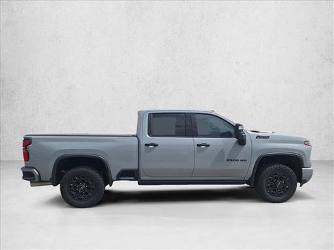 Used 2024 Chevrolet Silverado 2500 LTZ w/ LTZ Plus Package AWD/4WD image 4