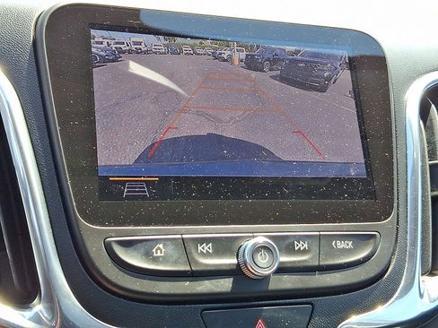 Used 2019 Chevrolet Equinox LT w/ Sun & Navigation Package AWD/4WD image 19