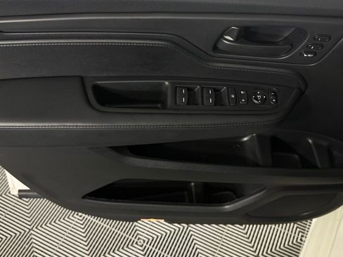 Used 2025 Honda Odyssey Sport-L image 25