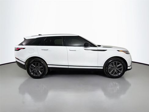 Certified 2026 Land Rover Range Rover Velar Dynamic SE AWD/4WD image 4