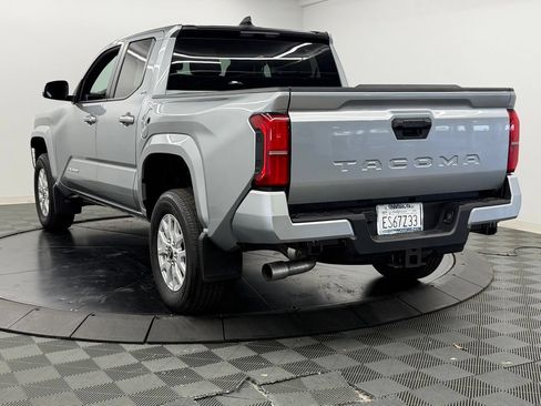 Used 2026 Toyota Tacoma SR5 RWD image 12