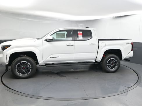 New 2025 Toyota Tacoma TRD Sport image 5