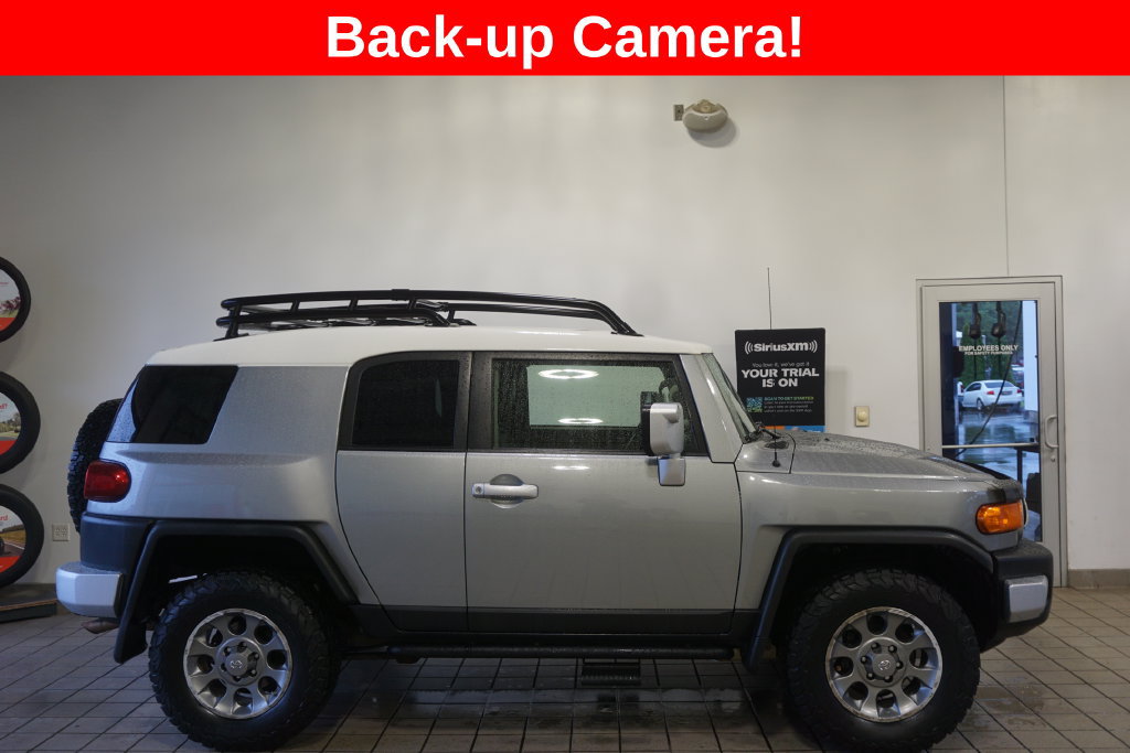 Used 2012 Toyota FJ Cruiser 4WD w/ Convenience Pkg image 2