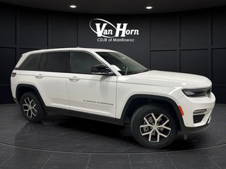 Used 2025 Jeep Grand Cherokee Limited w/ Luxury Tech Group II AWD/4WD video 1
