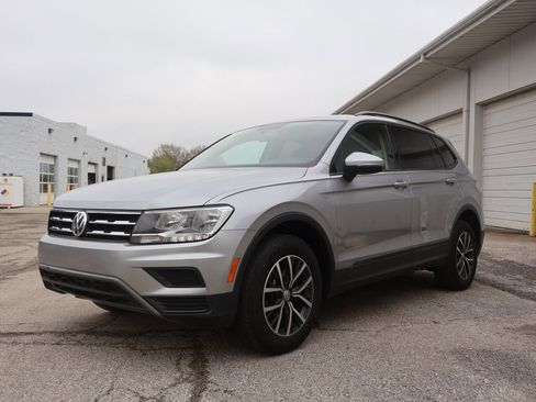 Used 2021 Volkswagen Tiguan S FWD image 4