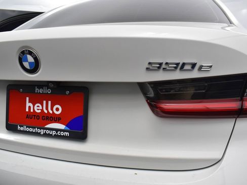 Used 2021 BMW 330e 330e iPerformance w/ Convenience Package image 29